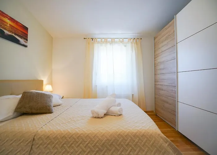 Nicol Апартаменти *