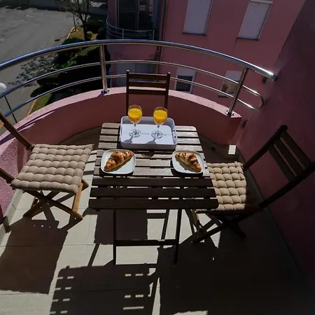 Apartment Nicol Zadar