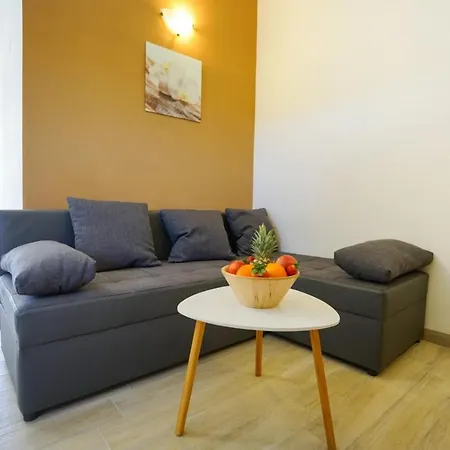 Apartment Nicol
